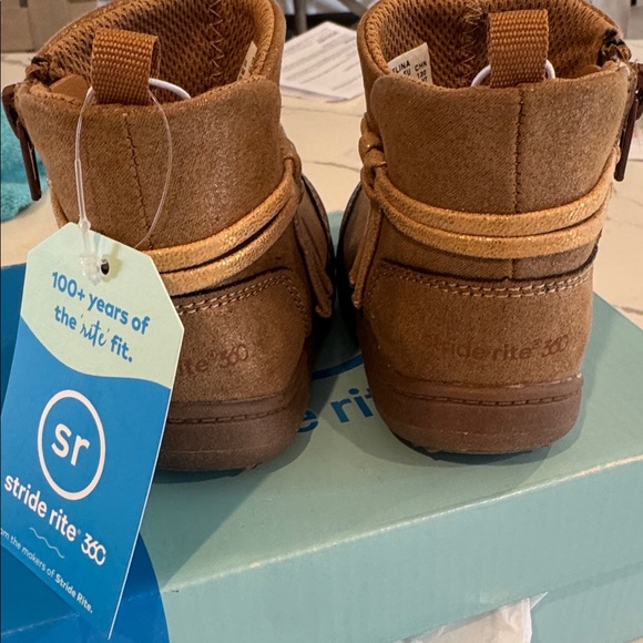 Stride Rite Brown Toddler Boots New In Box - Picture 2 of 5